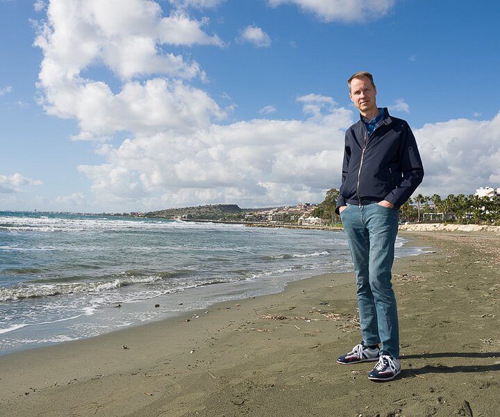 _DSC0038 Arto at the beach by St Raphael Marina.