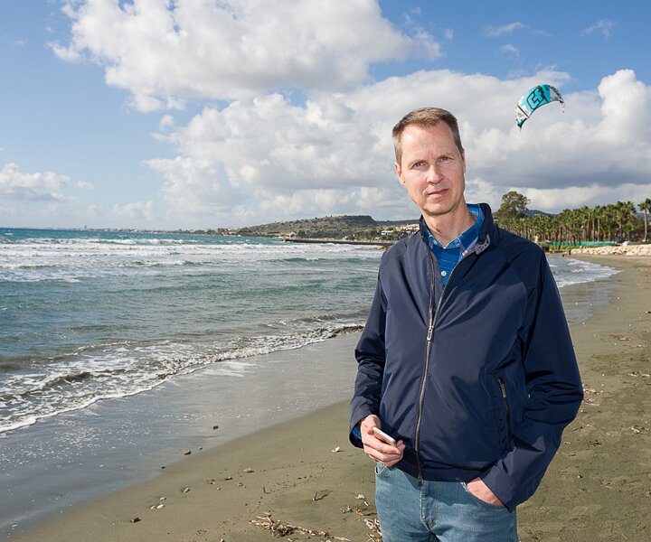 _DSC0042 Arto at the beach by St Raphael Marina.