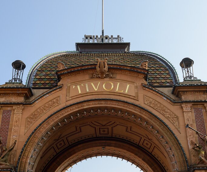 _DSC0102 Entrance to the Tivoli in Copenhagen.