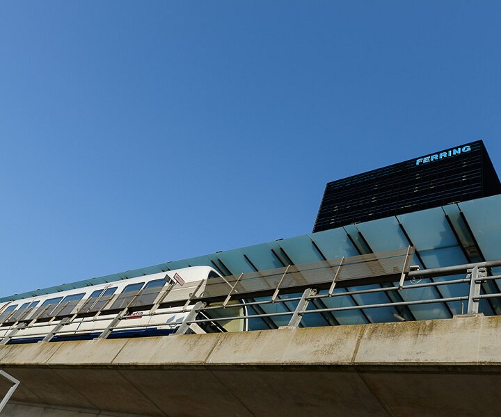 _DSC0125 At Ørestad train station.