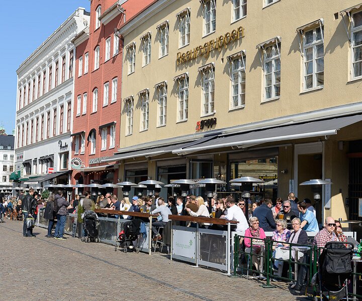_DSC0005 Enjoying the spring sun at Lilla Torg in Malmö.
