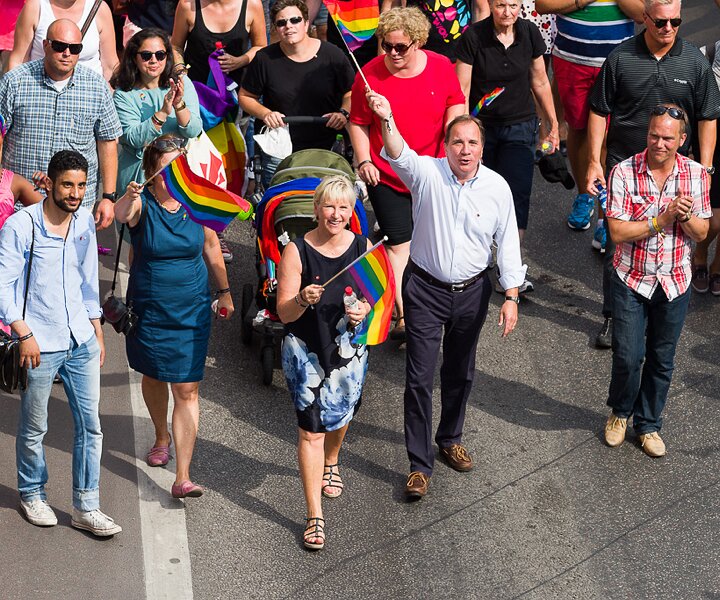 _DSC0093 Politicians from the social democratic party (Socialdemokraterna) with Margot Wallström and Stefan Löfven participating in the Pride Parade.