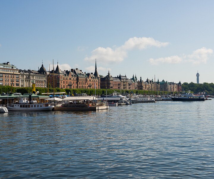 _DSC0024 View of Strandvägen, leaving from Nybrokajen for Sandhamn.
