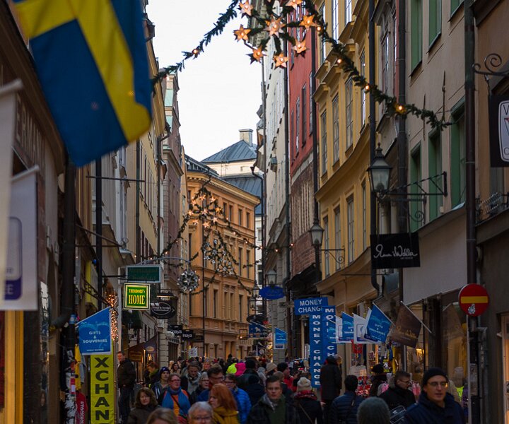 _DSC0046 Walking in Gamla Stan (the old city).