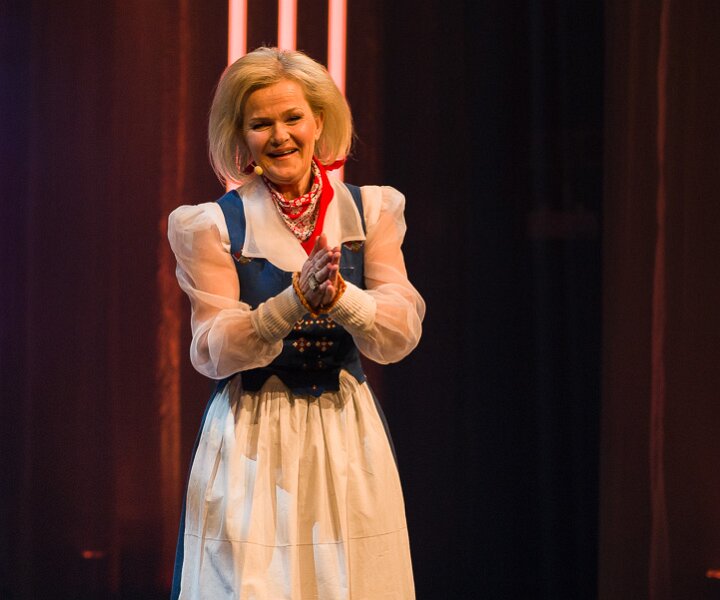 QX-galan 2015 Sissela Kyle.