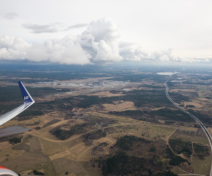 _DSC0008 Take-off from Arlanda, going to Berlin.