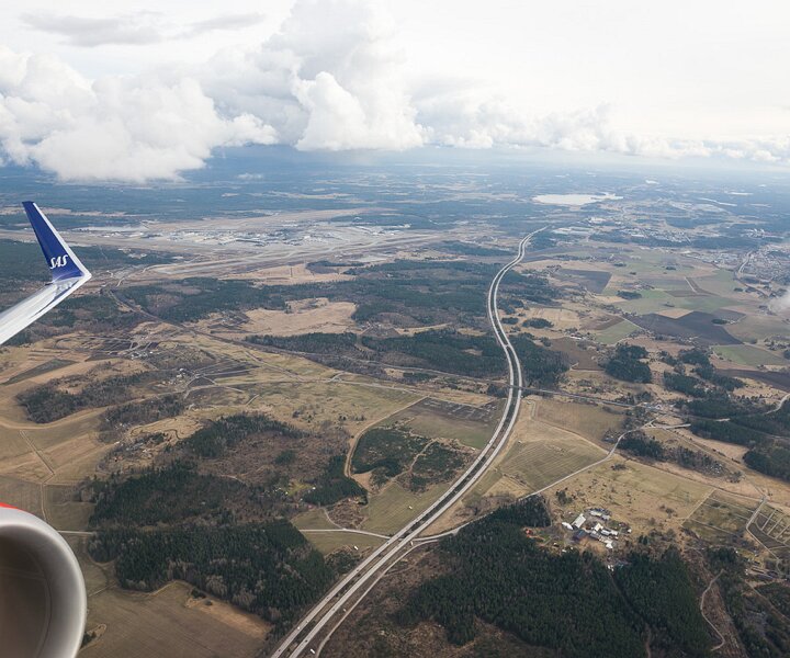 _DSC0009 Take-off from Arlanda, going to Berlin.