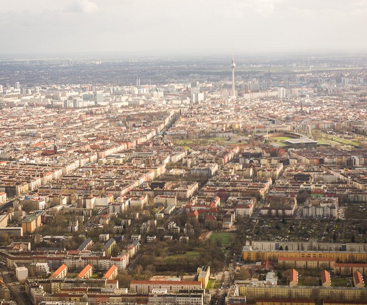 _DSC0023 View of Berlin on approach to Tegel airport.