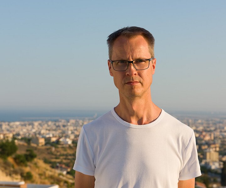 _DSC0009 Arto on the roof terrace in Limassol.