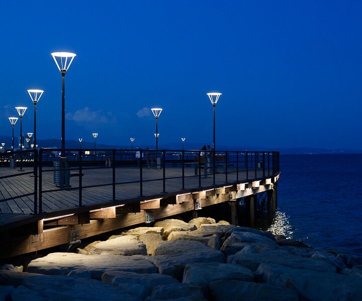 _DSC0189 By the seaside promenade in Limassol in the evening.