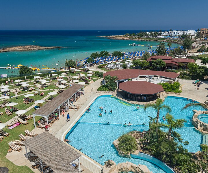 _DSC0050 View of Fig Tree Bay from Capo Bay hotel.