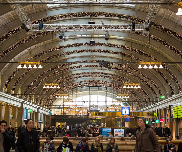 _DSC0682 At the central train station in Stockholm.