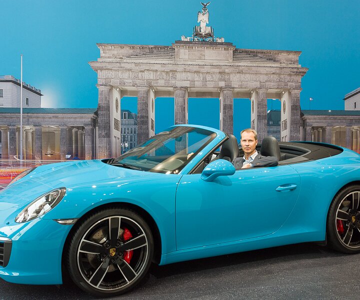 _DSC3197 Arto in a Porsche in Berlin.