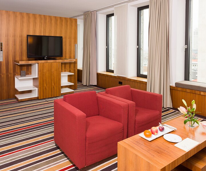 _DSC3250 At the hotel in Berlin.