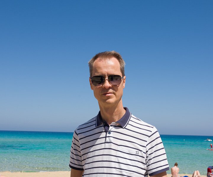 _DSC3530 Arto at Fig Tree Bay.