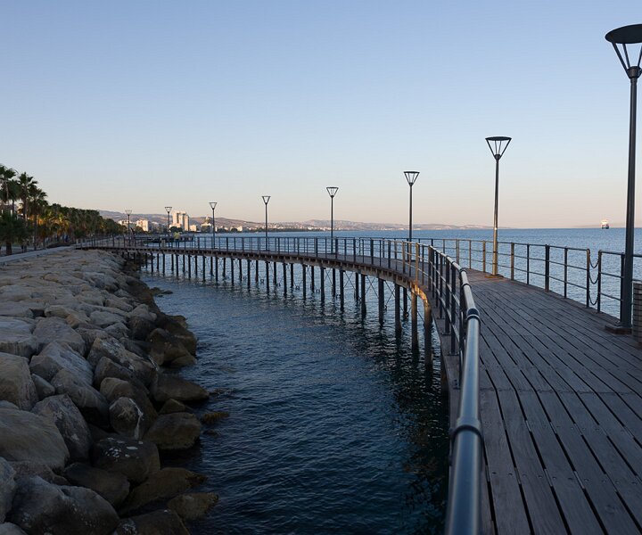 _DSC4162 At Limassol seaside promenade at sunset.