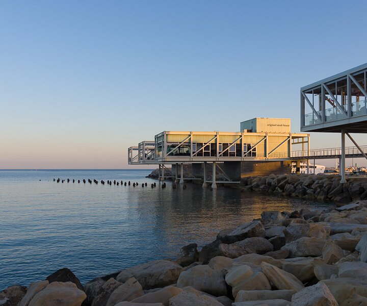 _DSC4164 At Limassol seaside promenade at sunset.