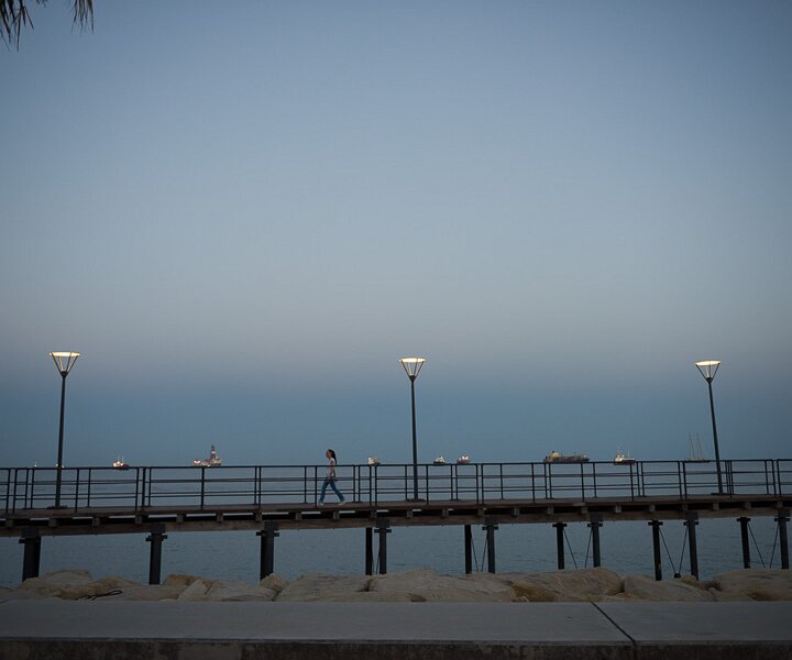 _DSC4193 At the seaside promenade in Limassol at dusk.