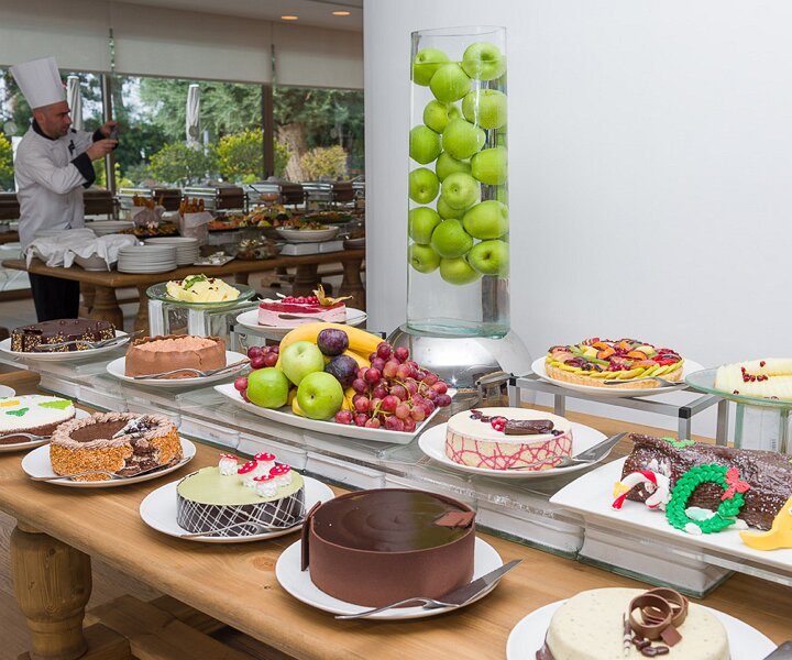 _DSC7361 Desserts at New Year's Day lunch buffet at Alasia boutique hotel.