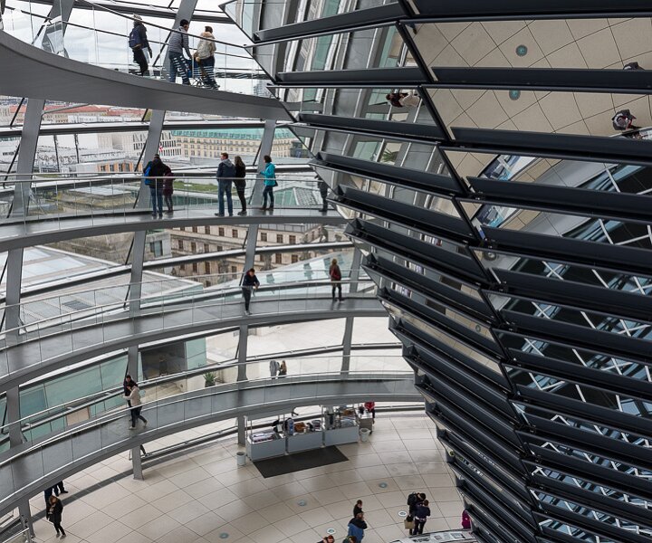 _DSC8019 In the glass dome of the Reichstag building in Berlin.