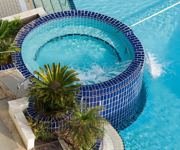 _DSC8285 The jacuzzi at the pool area at Capo Bay hotel.