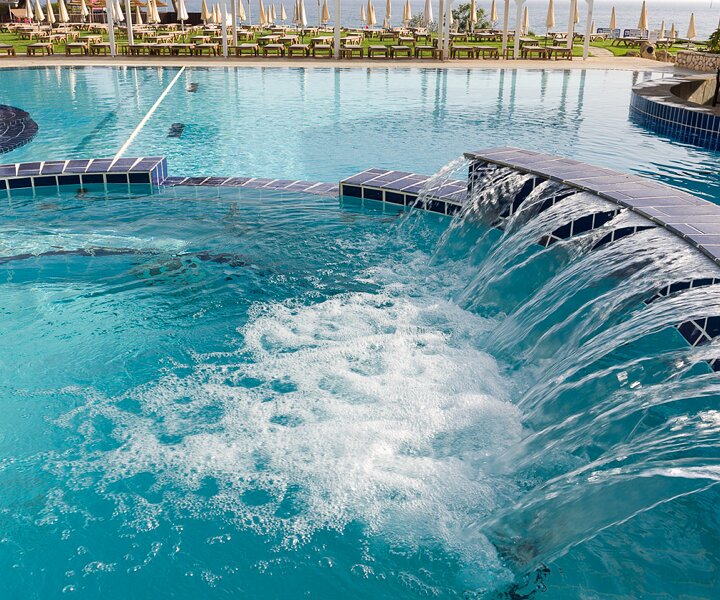 _DSC8330 The jacuzzi at the pool area at Capo Bay hotel.