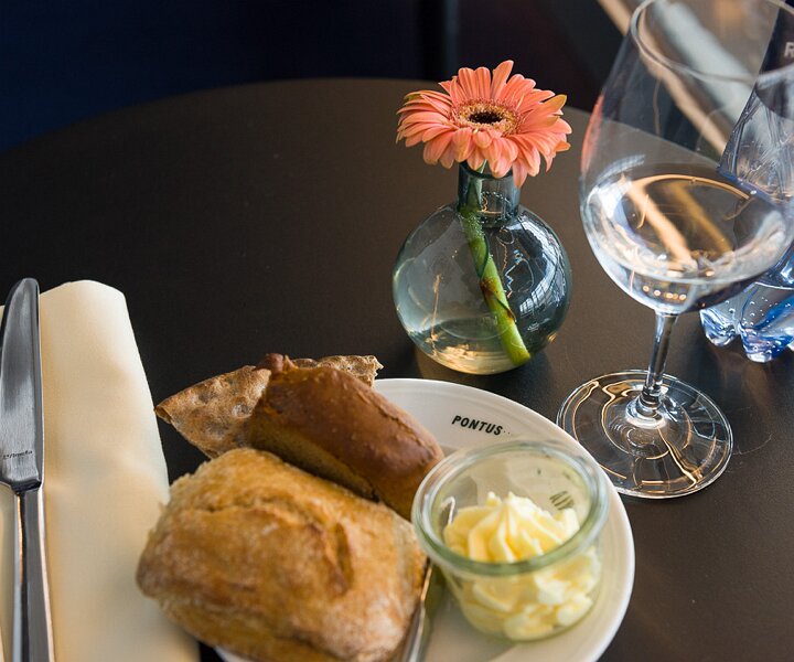 _DSC9164 At Pontus in the Air lounge at Arlanda airport.