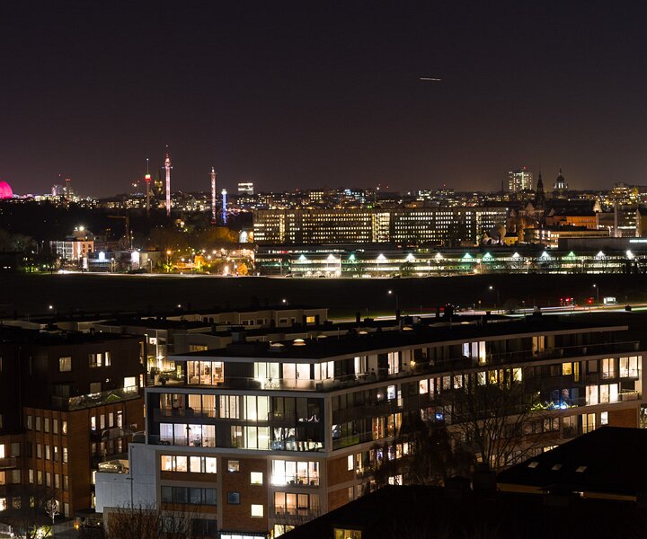 _DSC0250 View of Stockholm from Gärdet in the evening.
