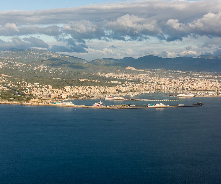 _DSC0568 View of Palma Port on approach to PMI.