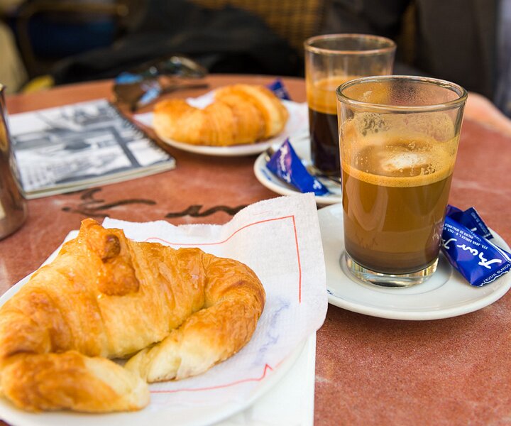 _DSC0590 At Bar Bosch, an establishment in Palma since 1936. Coffee and croissant.