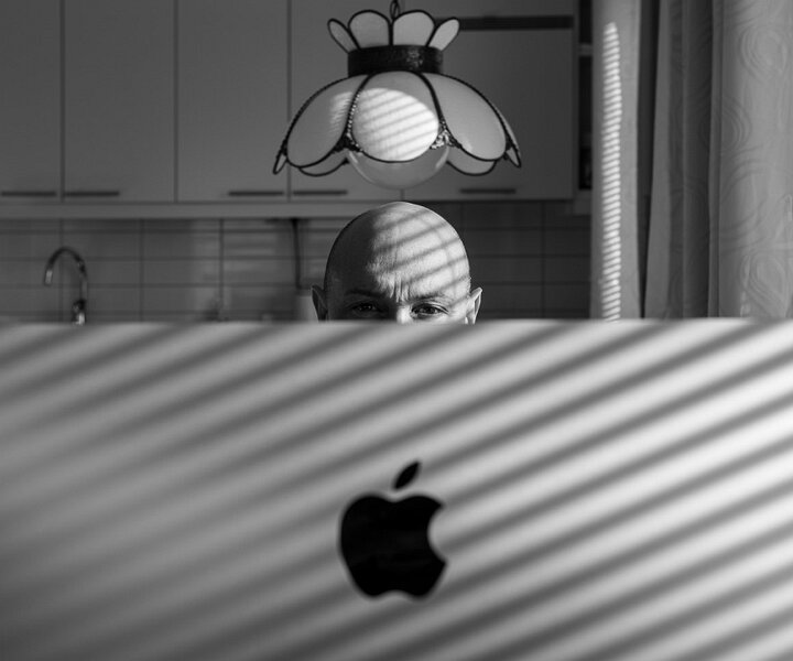 _DSC1816-Edit Markos behind the computer screen.