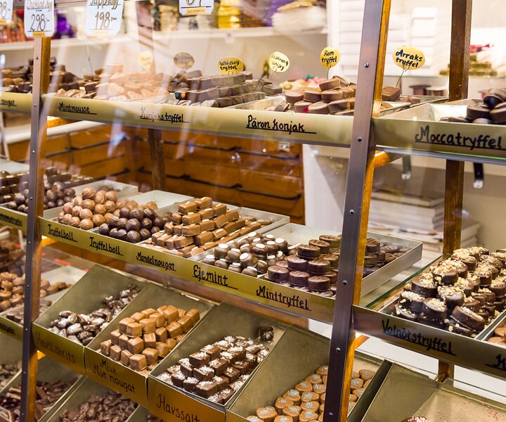 _DSC1854 At Ejes for some chocolate truffles.
