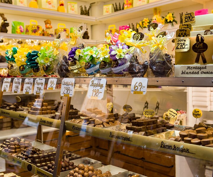 _DSC1856 At Ejes for some chocolate truffles.