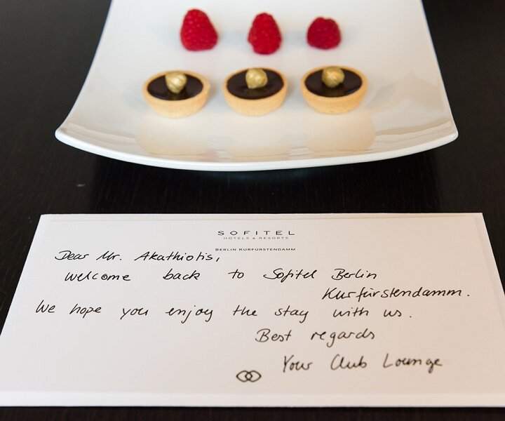_DSC2003 So welcoming with a written greeting message in the suite!