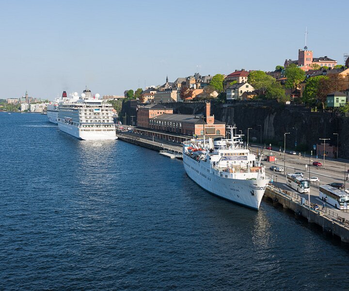 _DSC3160 Leaving from Stadsgårdskajen for a boat trip.