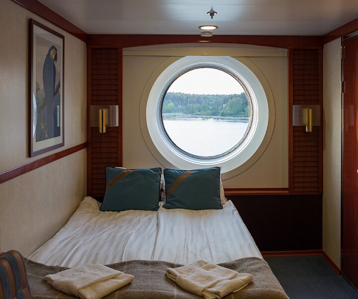 _DSC3216 Boat cabin.