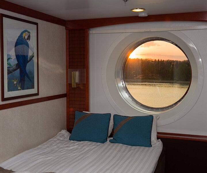 _DSC3230 Boat cabin.