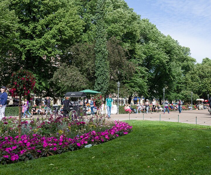 _DSC3554 At the esplanade in Helsinki.