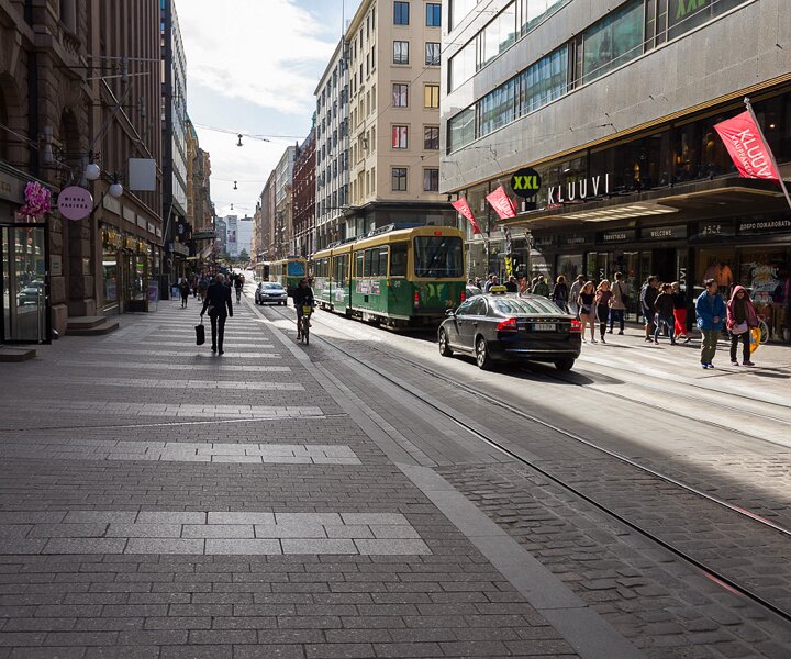 _DSC3559 At Aleksanterinkatu in Helsinki.