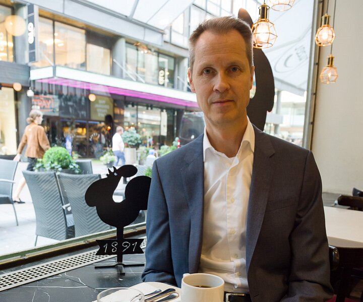 _DSC3569 Afternoon coffee at Karl Fazer café in Helsinki.