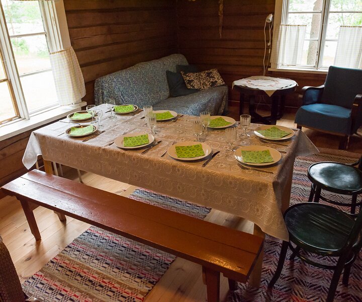 _DSC3571 At Pirtti cottage in Vesanto, Finland. Midsummer dinner preparing.