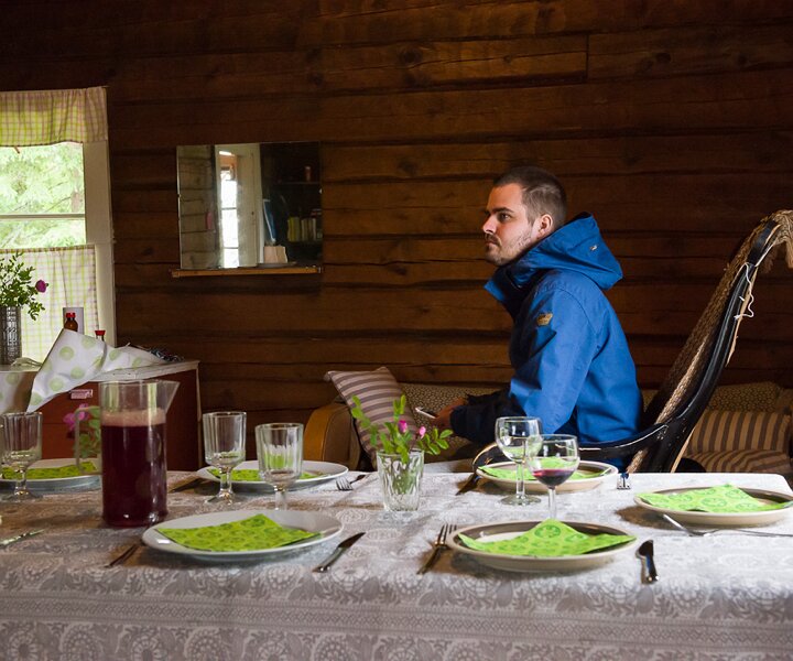 _DSC3574 Arttu waiting for dinner.