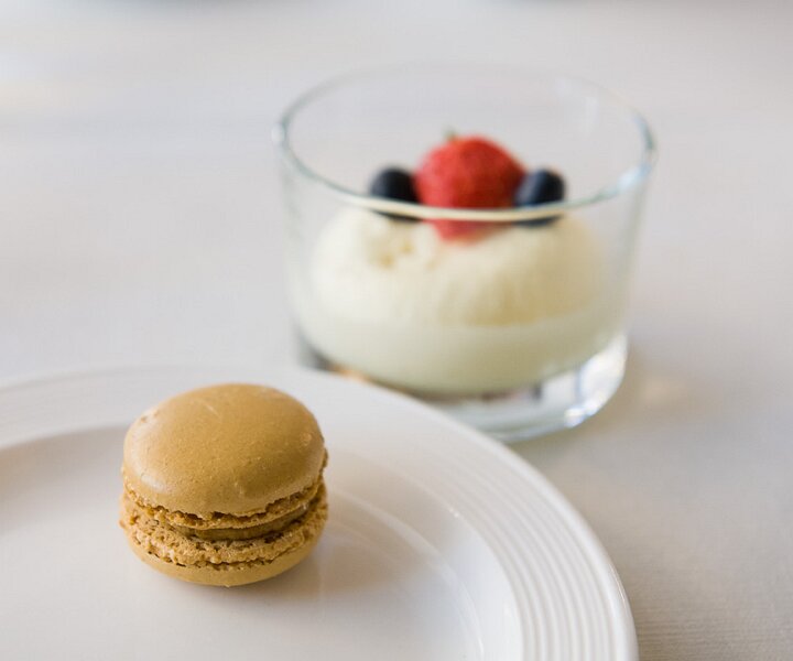 _DSC3121 Macaron for dessert.