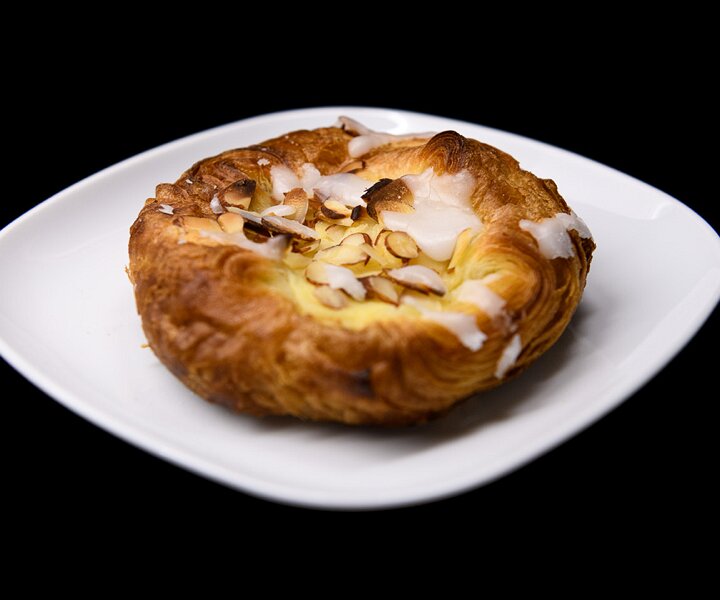 _DSC3679-1 Wienerbröd, a delicious pastry.