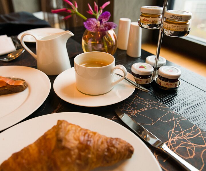 _DSC3820 Breakfast in the Club Lounge.