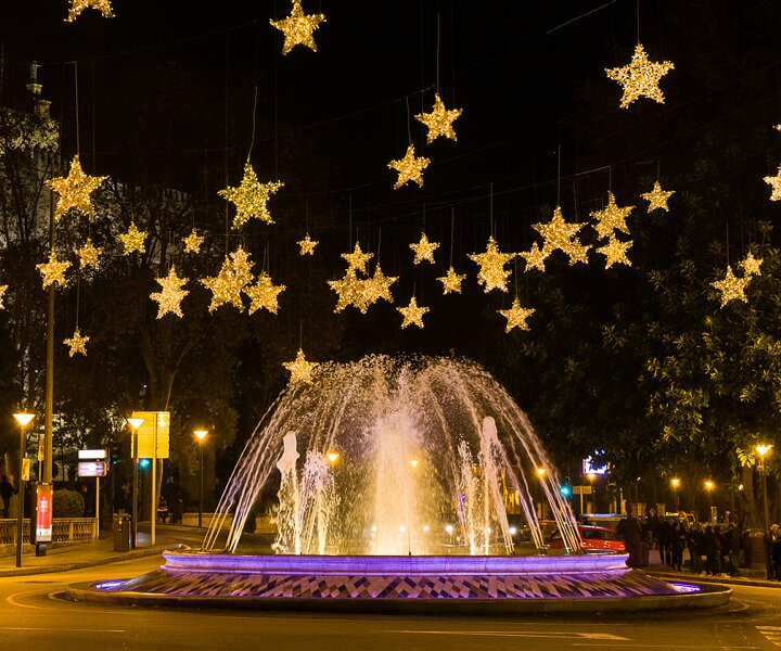 _DSC4320 The fountain at Plaça De La Reina in Palma.