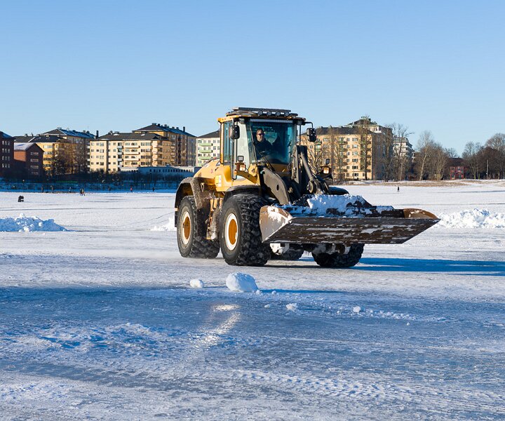 _DSC5811 Tractor at Gärdet.
