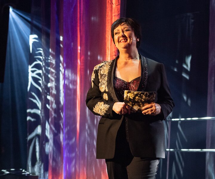 _DSC3186 Babben Larsson opening the QX Gala 2019.