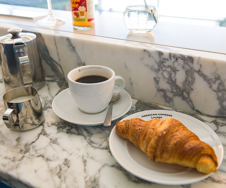 _DSC8181 Breakfast at the lounge at Arlanda airport.