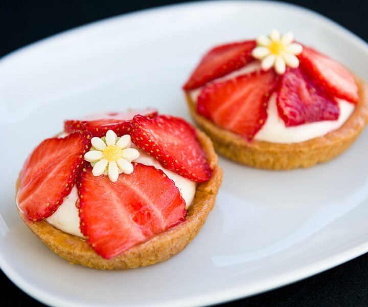 _DSC8622 Summer time pastries.